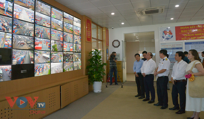 Đoàn công tác Đài Tiếng nói Việt Nam làm việc với Tổng Công ty Tân Cảng Sài Gòn - Ảnh 4.