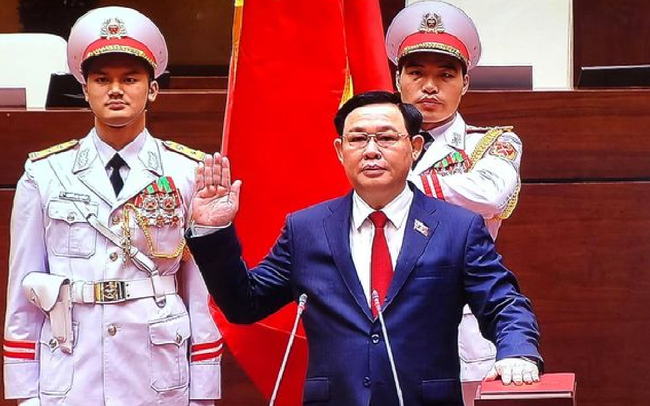 Đồng chí Vương Đình Huệ được Quốc hội bầu giữ chức Chủ tịch Quốc hội với 98,54% số phiếu - Ảnh 2.