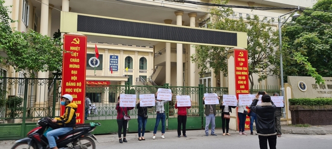 Tắc trách của Học viện Múa Việt Nam đẩy hơn 300 học sinh vào bế tắc - Ảnh 1.