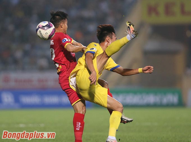 Kết quả Nam Định 1-0 SLNA: Chiến thắng ở phút cuối - Ảnh 2.