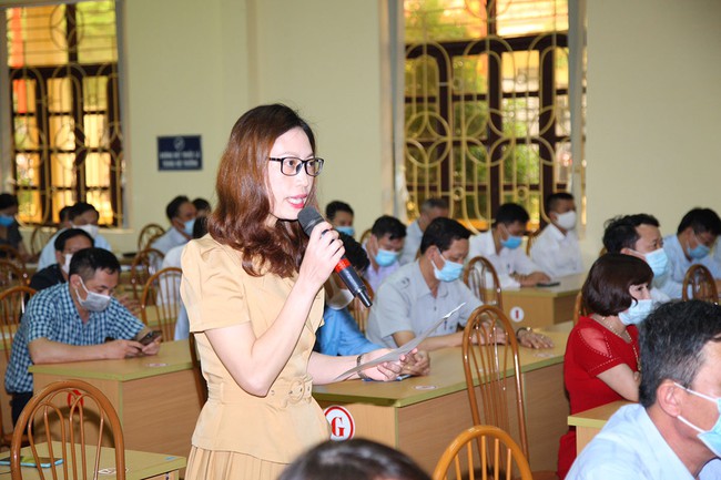 Đồng chí Nguyễn Văn Tùng, Chủ tịch UBND thành phố cùng các ứng cử viên đại biểu HĐND thành phố tiếp xúc cử tri tại huyện Cát Hải - Ảnh 14.