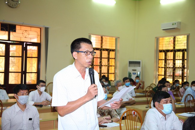 Đồng chí Nguyễn Văn Tùng, Chủ tịch UBND thành phố cùng các ứng cử viên đại biểu HĐND thành phố tiếp xúc cử tri tại huyện Cát Hải - Ảnh 16.