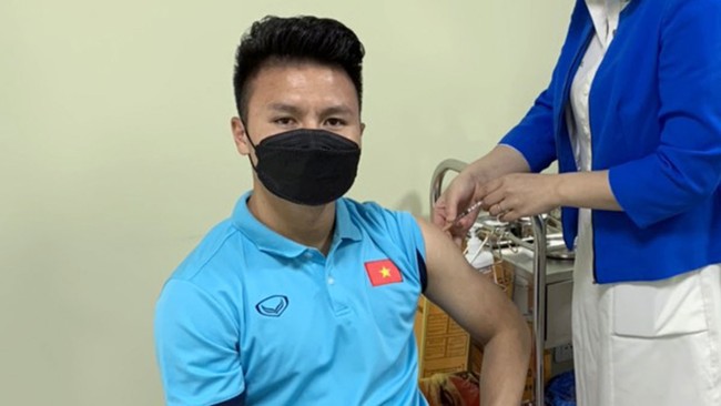 Đội tuyển Việt Nam hoàn thành mũi tiêm thứ 2 vaccine COVID-19, sẵn sàng lên đường sang UAE - Ảnh 1.