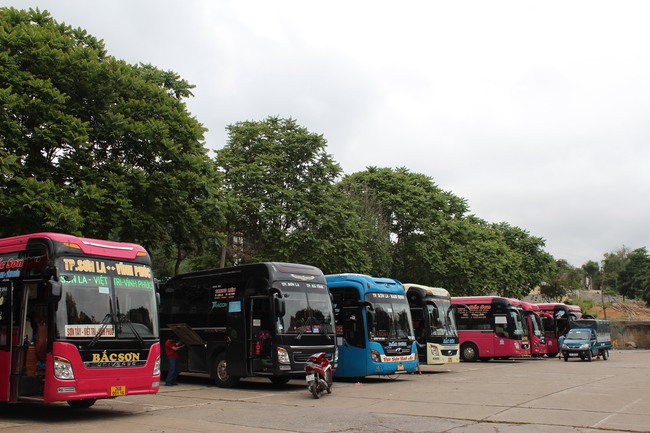 Sơn La tạm dừng hoạt động vận tải hành khách đi thành phố Hà Nội - Ảnh 1.