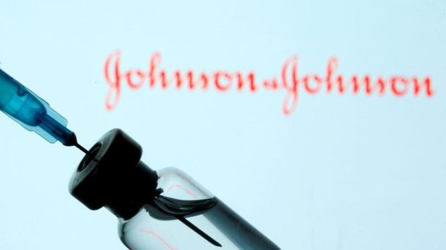 Anh cấp phép sử dụng vaccine COVID-19 một liều của Johnson & Johnson - Ảnh 1.