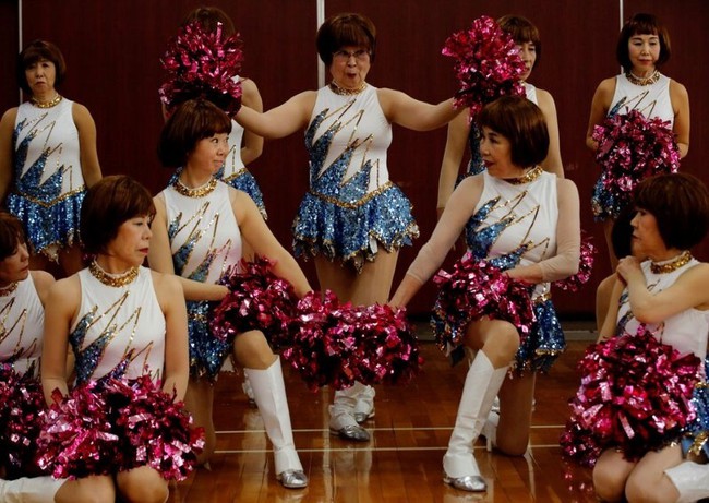 Nhóm nhảy U70 tại Nhật Bản - Tuổi tác chỉ là con số - Ảnh 1.