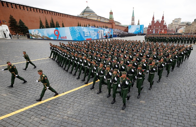 LB Nga diễu binh kỷ niệm lần thứ 76 Ngày Chiến thắng - Ảnh 8.