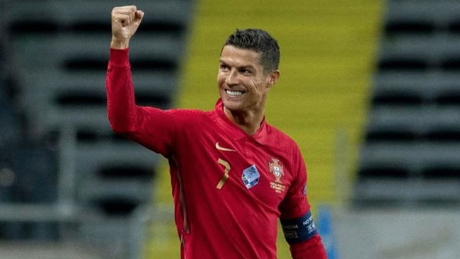 Ronaldo, Benzema & những 'ông lão' hứa hẹn sẽ tung hoành tại EURO 2020 - Ảnh 1.