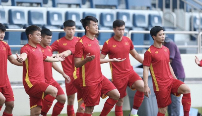 HLV Park Hang Seo công bố danh sách ĐT Việt Nam tham chiến Malaysia - Ảnh 1.