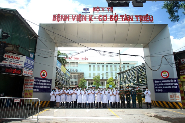 Bệnh viện K cơ sở Tân Triều dỡ phong tỏa - Ảnh 1.