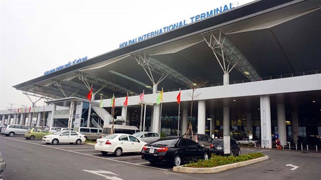 Phân luồng riêng, xét nghiệm ngẫu nhiên người từ TP Hồ Chí Minh về Hà Nội qua sân bay Nội Bài - Ảnh 1.