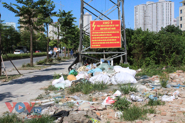 Hà Nội: Đại lộ Chu Văn An nghìn tỷ vẫn dở dang, nhếch nhác vì rác thải - Ảnh 16.
