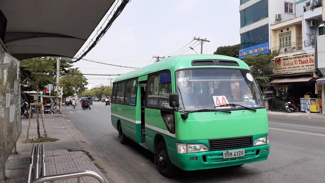 TP. HCM tạm ngừng hoạt động xe buýt, xe liên tỉnh, taxi từ 0h ngày 20/6 - Ảnh 1.