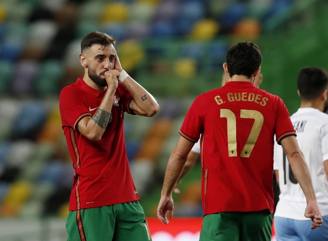 EURO 2020: Đi tìm nguyên nhân 'biến mất' của Bruno Fernandes trong màu áo Bồ Đào Nha - Ảnh 1.