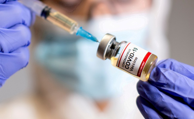 WHO cảnh báo vaccine bị 'thổi giá' hoặc kém chất lượng - Ảnh 1.