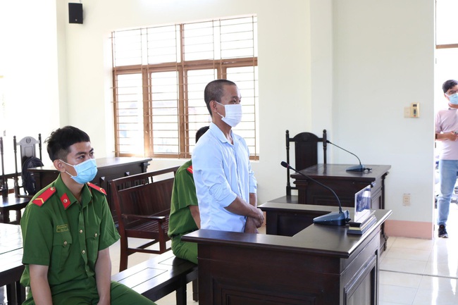 Cần Thơ: Nam thanh niên lãnh 9 tháng tù về tội chống người thi hành công vụ - Ảnh 1.