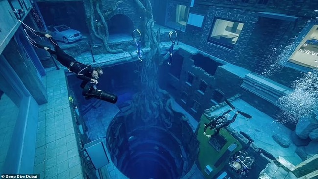 Ấn tượng bể bơi sâu nhất thế giới ở Dubai - Ảnh 2.