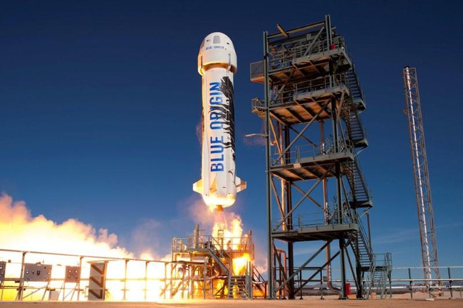 Blue Origin chuẩn bị đưa hành khách trẻ tuổi nhất bay vào vũ trụ - Ảnh 1.