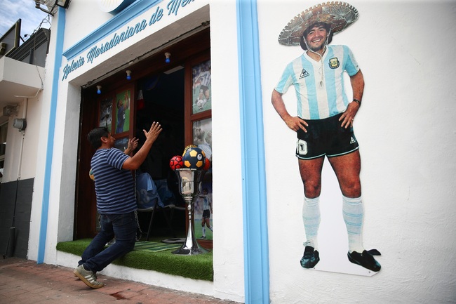 Nhà thờ Maradona đầu tiên tại Mexico mở cửa chào đón người hâm mộ - Ảnh 1.