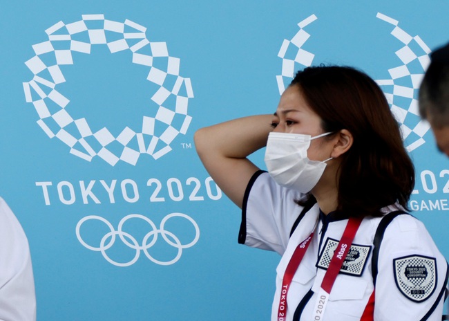 Olympic Tokyo 2020: Phát hiện trường hợp mắc COVID-19 đầu tiên tại Làng vận động viên - Ảnh 1.