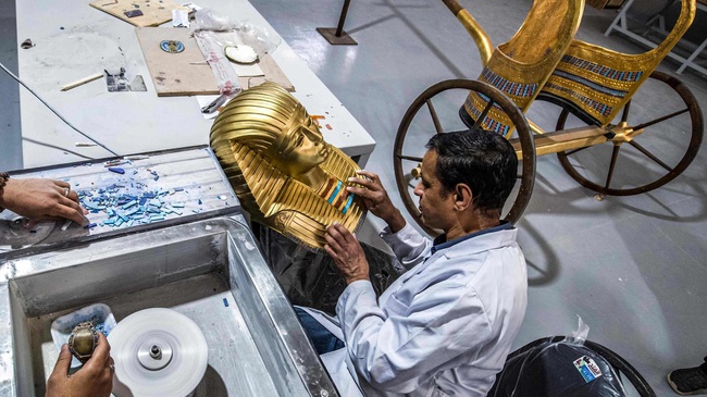 Ai Cập bán bản sao cổ vật để phục hồi du lịch - Ảnh 1.