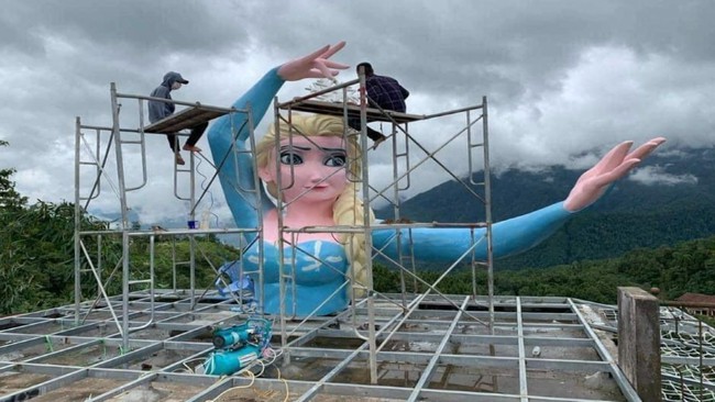 Sa Pa: Tạm dừng hoạt động cơ sở có tượng Nữ hoàng băng giá Elsa  - Ảnh 1.