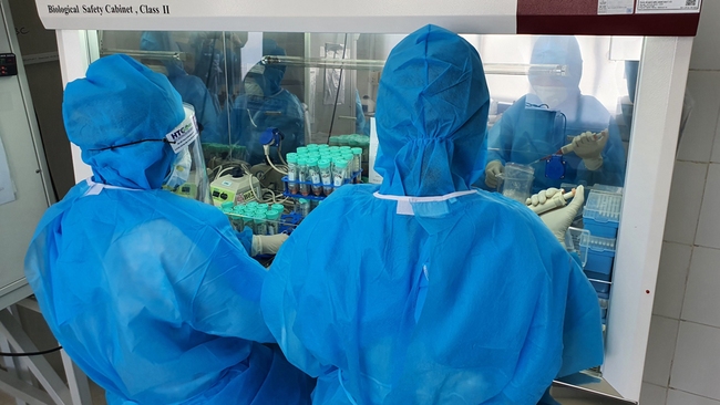 Có 184 cơ sở y tế ngoài công lập ở Hà Nội thực hiện xét nghiệm SARS-CoV-2 - Ảnh 1.