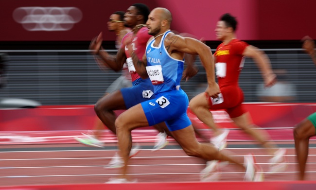 Olympic Tokyo 2020: Đã tìm thấy nhà vô địch chạy nhanh nhất thế giới mới  - Ảnh 1.