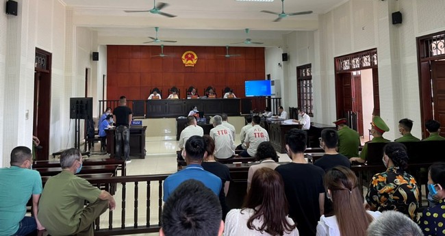 Quảng Ninh: 51 năm tù cho 6 bị cáo về tội buôn bán ma túy và tàng trữ vũ khí quân dụng - Ảnh 1.