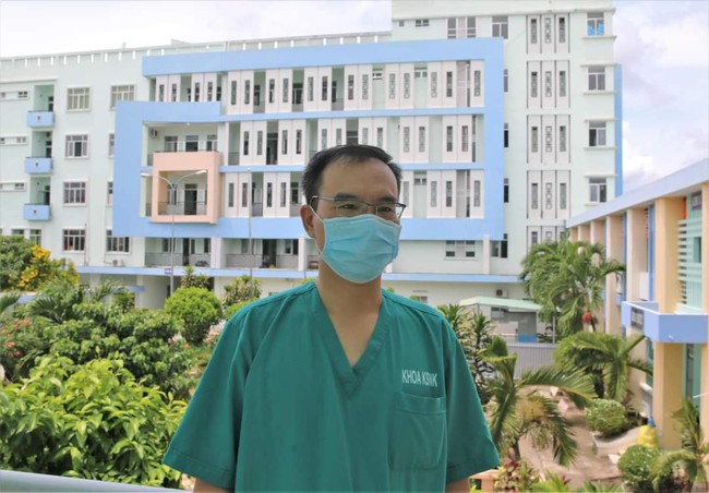 Thầy thuốc Bệnh viện Hữu nghị Việt Xô tại Trung tâm hồi sức tích cực Tiền Giang - Ảnh 1.