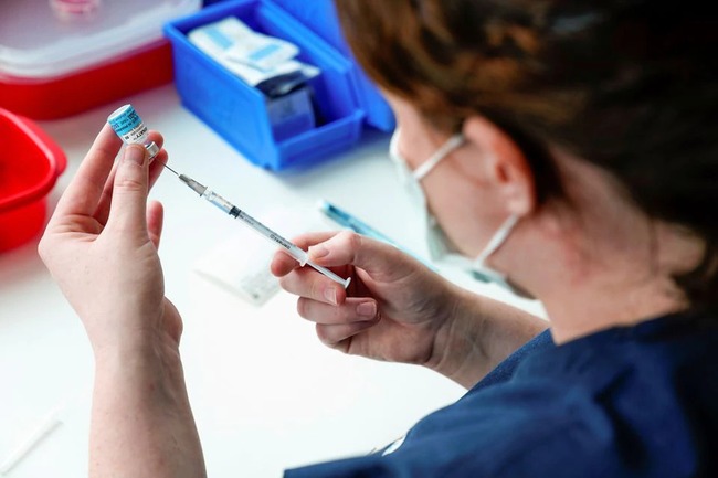 Australia: Bang New South Wales muốn tiêm vaccine cho trẻ em trước khi trở lại trường học - Ảnh 1.