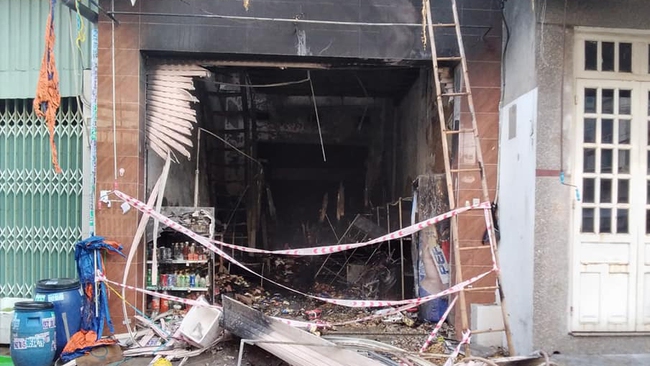 Thêm 2 người tử vong trong vụ cháy cửa hàng tạp hóa ở Bình Dương - Ảnh 2.