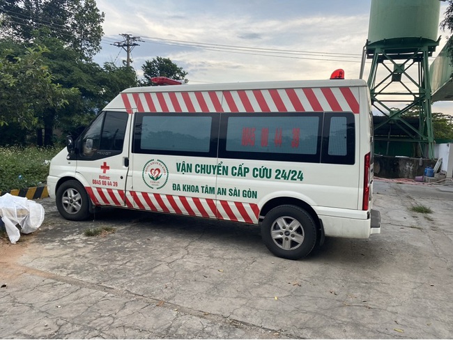 Liên tục phát hiện xe cứu thương chở người trái phép từ vùng dịch về Bình Thuận - Ảnh 2.