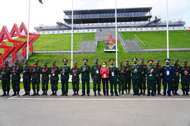 Army Games 2021: Kíp xe thứ 2 của đội tuyển xe tăng QĐND Việt Nam xuất trận - Ảnh 1.