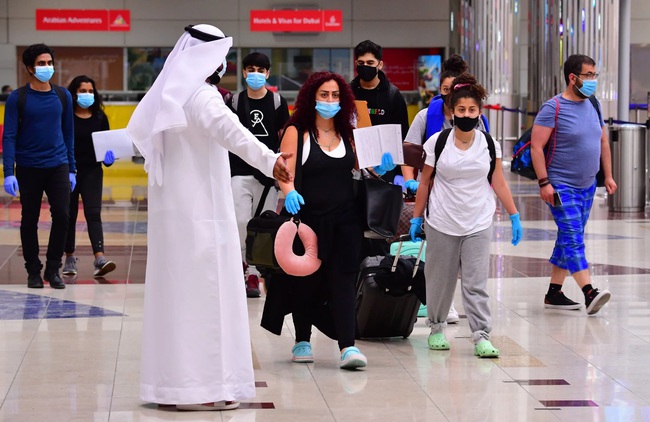 UAE mở visa du lịch cho những người đã được tiêm chủng từ tất cả các quốc gia - Ảnh 1.