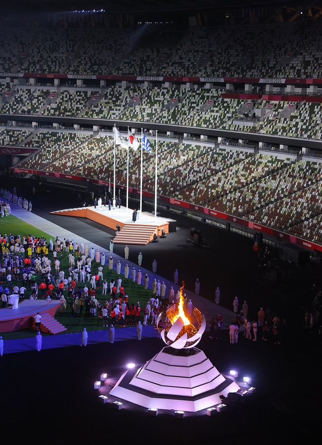 Những hình ảnh rực rỡ tại lễ bế mạc Olympic Tokyo 2020  - Ảnh 8.