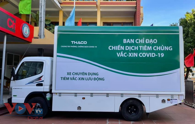 vov_Trung tâm Kiểm soát bệnh tật tỉnh Quảng Bình vừa tiếp nhận xe tiêm vắc- xin lưu động.jpg