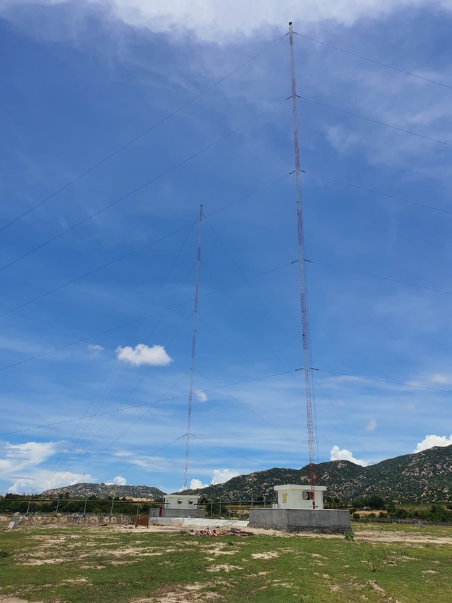 Đài phát sóng Nam Trung Bộ chính thức hoạt động, mở rộng phủ sóng Biển Đông - Ảnh 1.