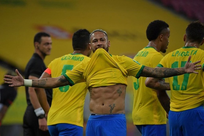 Kết quả Brazil 2-0 Peru: Neymar tỏa sáng, Selecao xây chắc ngôi đầu - Ảnh 1.