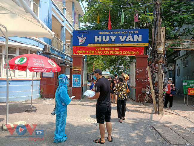 Nhiều ‘ổ’ dịch Covid-19 ở Hà Nội được dỡ bỏ phong tỏa - Ảnh 34.