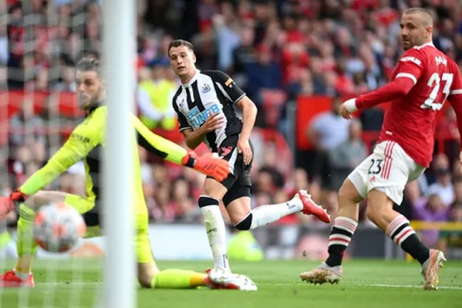 Kết quả MU 4-1 Newcastle: Màn ra mắt hoàn hảo của Ronaldo - Ảnh 3.