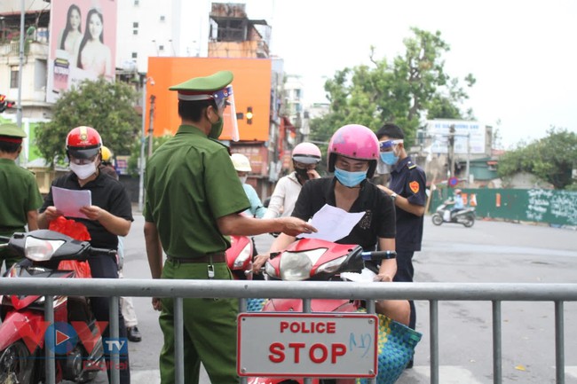 Hà Nội ban hành Chỉ thị 20 triển khai các biện pháp phòng chống dịch theo 3 vùng - Ảnh 4.