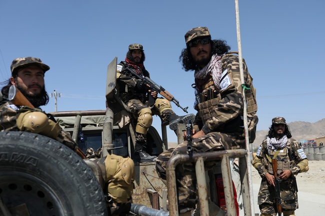 Tỉnh Panjshir thất thủ: Taliban nói có, quân kháng chiến bảo không - Ảnh 1.