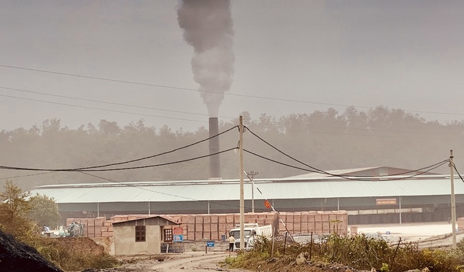 Thanh Xương – Điện Biên: Nhà máy gạch tuynel Pú Tửu đang gây ô nhiễm môi trường - Ảnh 2.