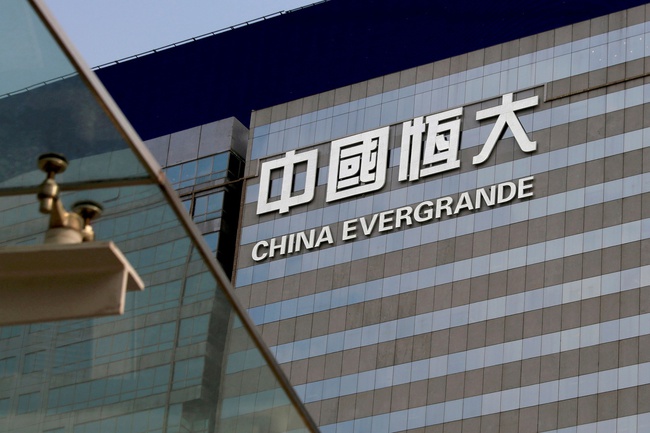 Moody's ngừng xếp hạng tín nhiệm đối với hai tập đoàn bất động sản Evergrande và Kaisa của Trung Quốc - Ảnh 1.