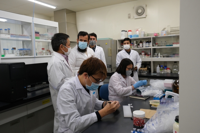 Nhà khoa học Việt Nam tại Nhật Bản phát hiện công dụng của chất chống ung thư máu có trong lúa, gạo - Ảnh 4.