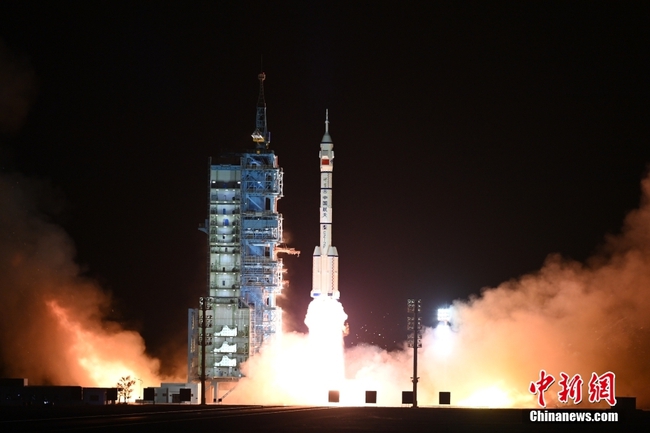 Trung Quốc phóng thành công tàu Thần Châu-15, sứ mệnh phóng cuối cùng trong giai đoạn xây dựng trạm vũ trụ - Ảnh 1.