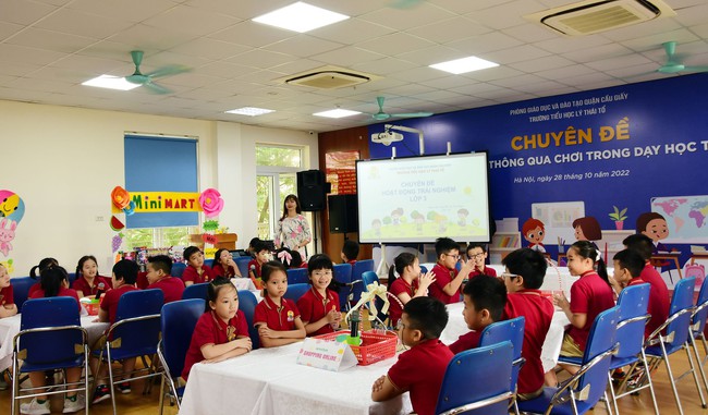 Chuyên đề cấp quận 'Học thông qua chơi' tại trường tiểu học Lý Thái Tổ - Ảnh 1.