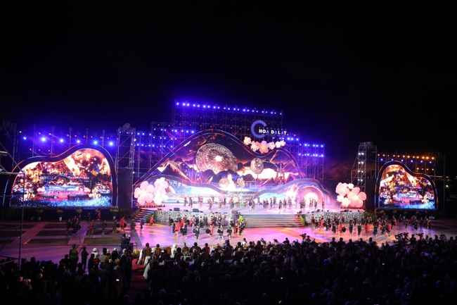 Khai mạc Festival hoa Đà Lạt lần thứ 9 năm 2022 - Ảnh 1.
