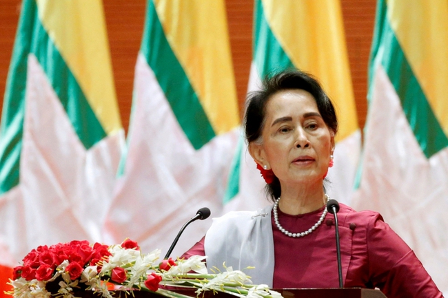 Bà Aung San Suu Kyi nhận bản án 33 năm tù - Ảnh 1.
